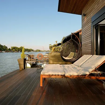 Villa House *